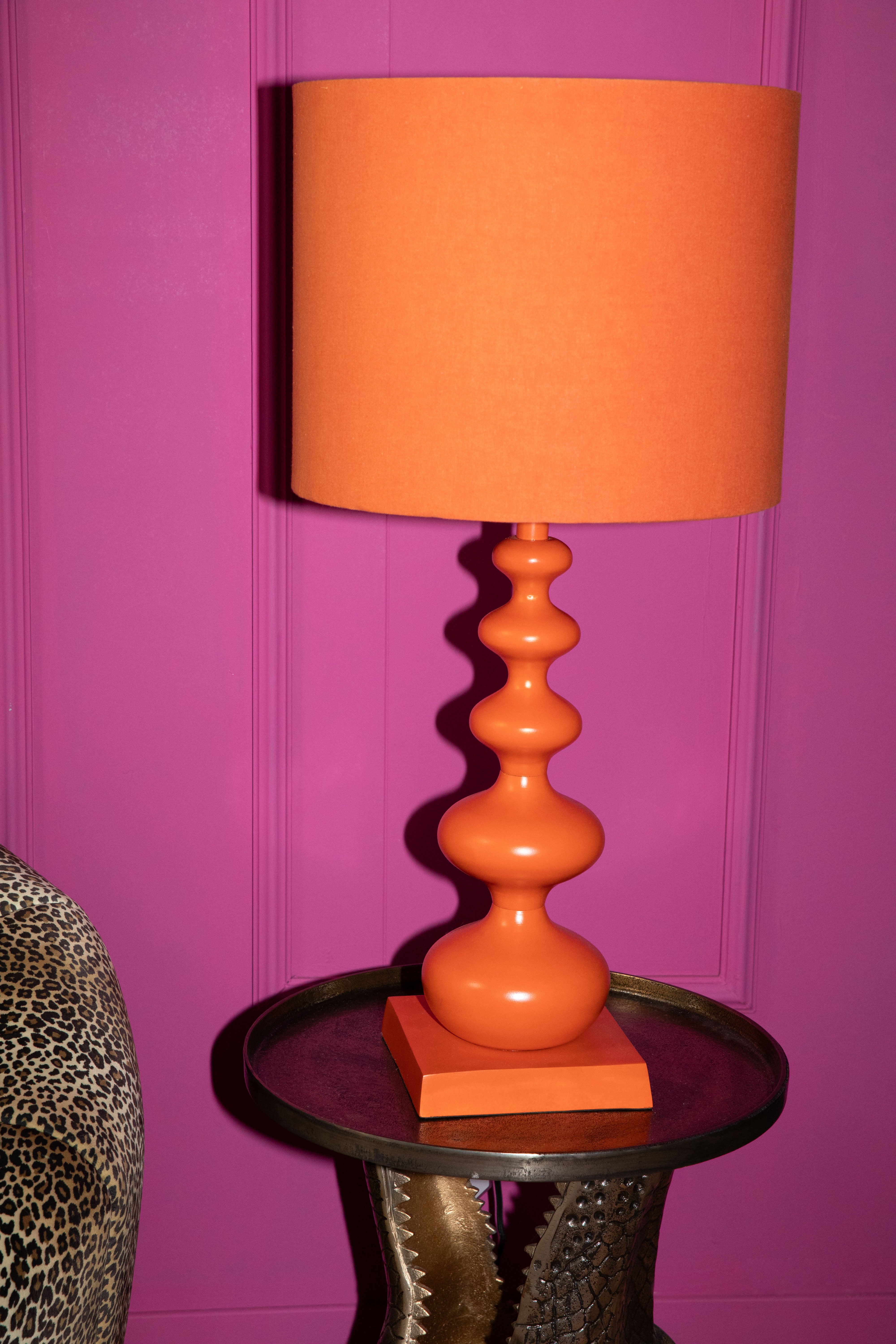 Bold Monkey When Orange is King Table Lamp
